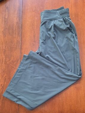 Women's Quince Cropped Gray Athletic Pants